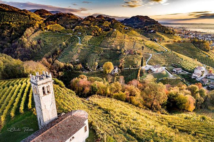 Agriturismo per 2 persone, con Terrazza e Idromassaggio nonché Giardino e Sauna a Pieve di Soligo