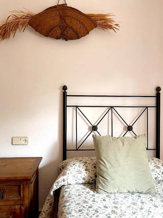 Casa de vacaciones para 8 personas, con Balcón y Terraza además de Jardín y Piscina en Parque natural de las Lagunas de Ruidera - 4