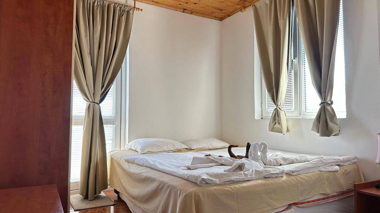Guest Rooms Grudovi in Obzor, Bourgas (oblast)
