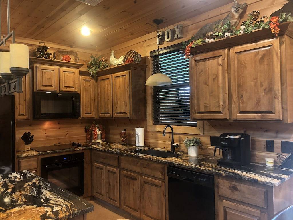 Rowdy Fox-Extravagant Living / Wifi / Whirlpool / Shuffleboard / Airhockey / Pacman / Feuerstelle in Broken Bow Lake