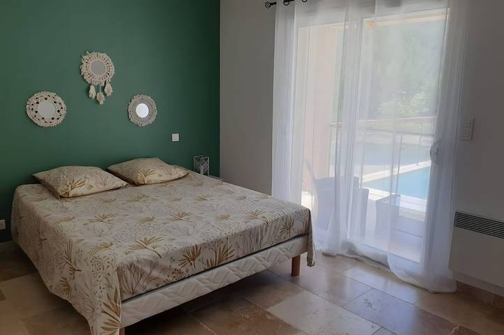 Location de vacances pour 8 personnes, avec Terrasse et Jardin à Chamborigaud - 2