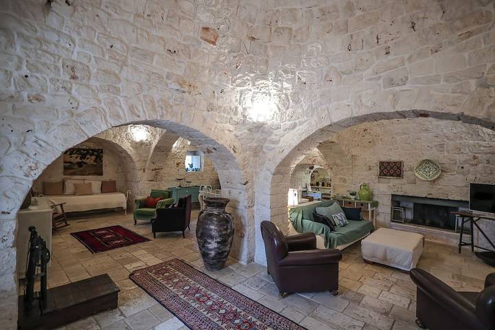 Location de vacances pour 5 personnes, avec Terrasse ainsi que Jardin et Piscine à Antonelli - 3