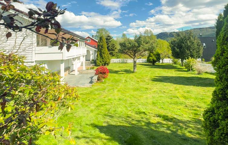 Location de vacances pour 6 personnes, avec terrasse et jardin, adapté aux familles dans Ålesund - 3