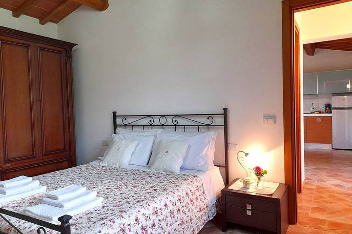 Maison dans les collines florentines avec piscine, parking gratuit et wifi in Reggello, Valdarno