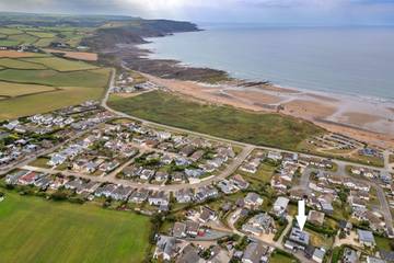 Holiday Rental for 13 People in Widemouth Bay, Cornwall, Photo 1