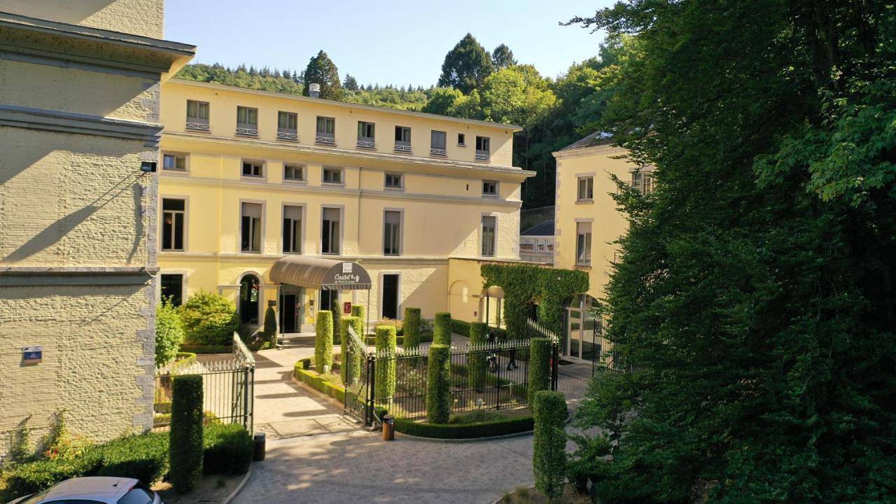 Castel de Pont-a-Lesse in Dinant, Région de Namur
