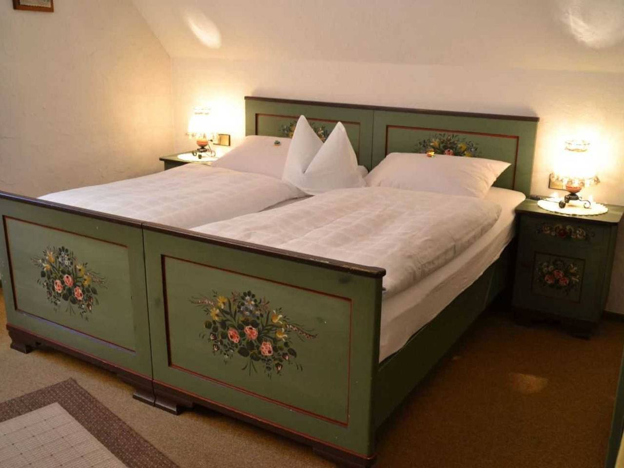 Adieu Alltag: Pension Oesterle im Schwarzwald - Einzelzimmer 1 in Schönmünzach, Baiersbronn