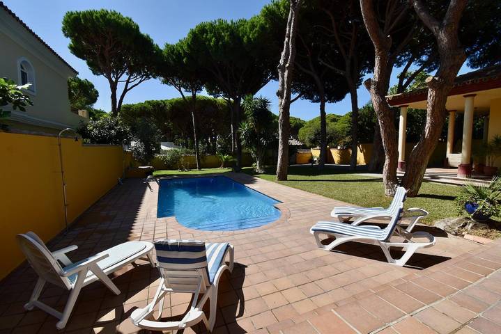 Chalet para 8 personas, con jardín además de piscina y terraza en Bahía de Cádiz - 3