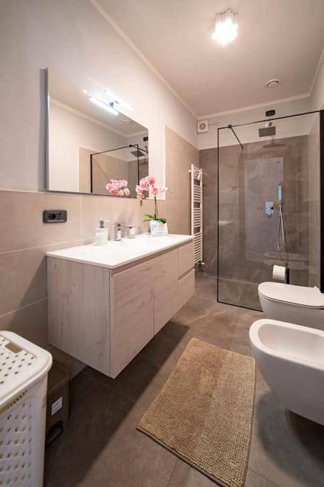 Gîte pour 6 personnes, avec terrasse et vue dans Iseo - 3