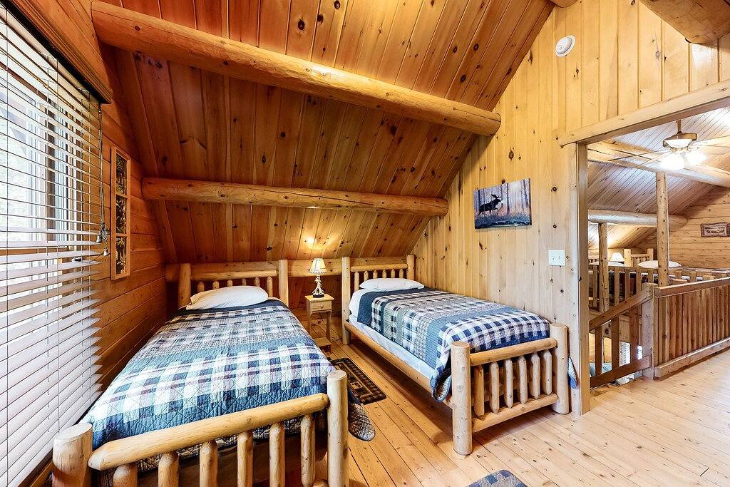 Dog-friendly lakefront home with deck, grill, Wifi, shared dock & water access in Moosehead Lake