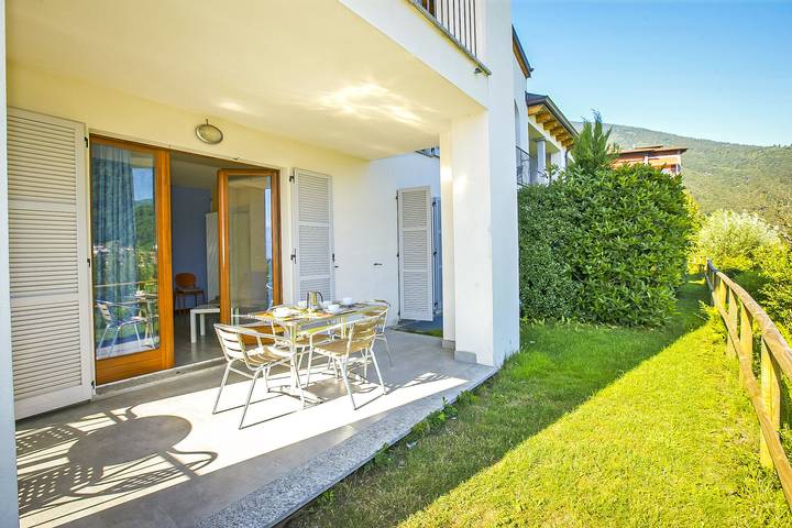 Ferienwohnung für 6 Personen, mit Garten und Terrasse sowie Seeblick und Ausblick in Comune di Cannobio - 2