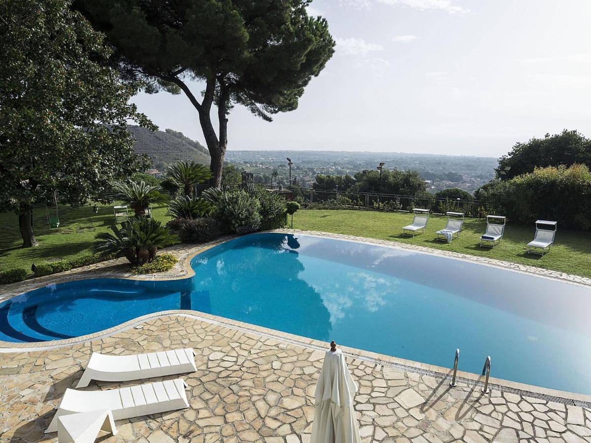 Villa Del Cavaliere Grillo in Trecastagni, Etna