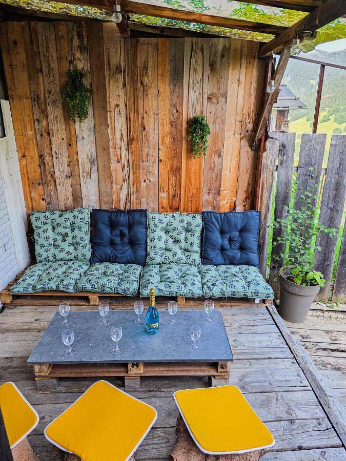 Location de vacances pour 9 personnes, avec vue et jardin dans Office de Tourisme de Hauteluce Les Saisies - 3