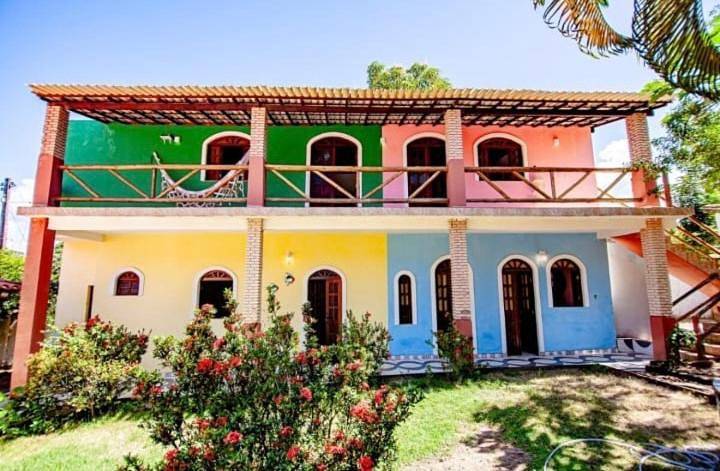 Casas e apartamentos de temporada para 4 pessoas, com jardim e piscina e ainda vista and terraço, com animais de estimação em Barra de Pojuca