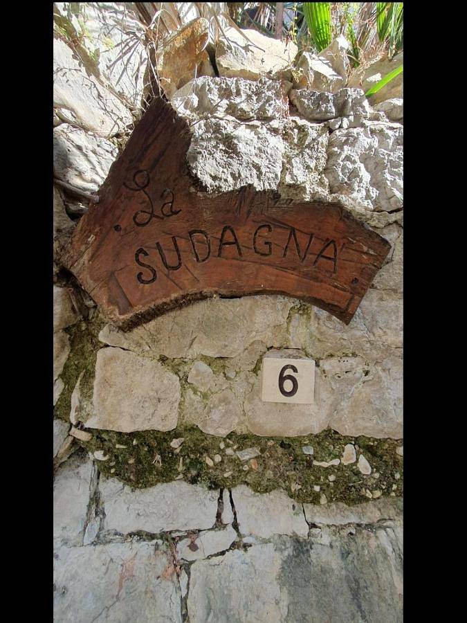 La Sudagna in Peillon, Côte méditerranéenne (France)