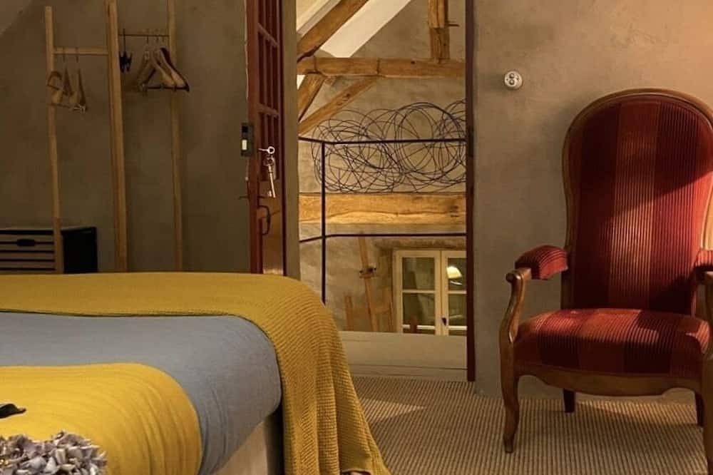 Belle chambre mansardée - Chambre Perchée in Bois-Sainte-Marie, Région de Charolles