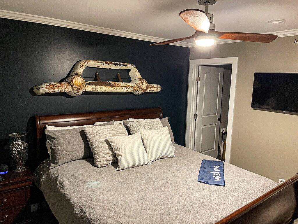 Newly remodeled riverside location a stroll from all which Pagosa has to offer! in Pagosa Springs, San Juan National Forest