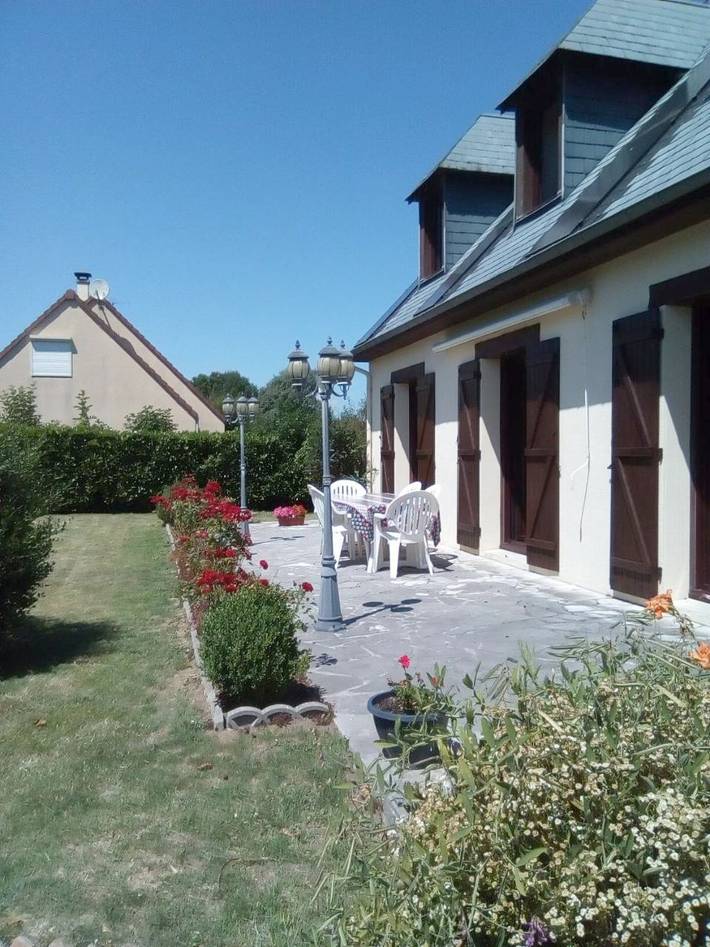Location de vacances pour 6 personnes, avec vue et jardin à Trévières - 3
