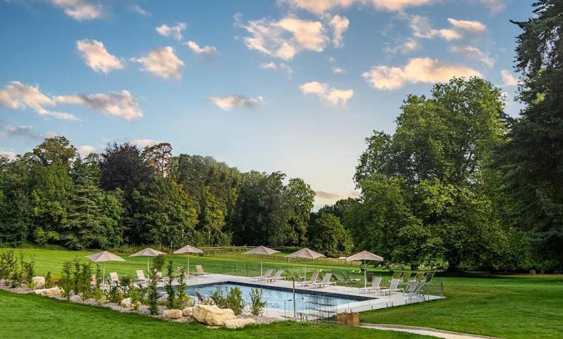 Hôtel pour 2 personnes, avec sauna ainsi que piscine et jardin
