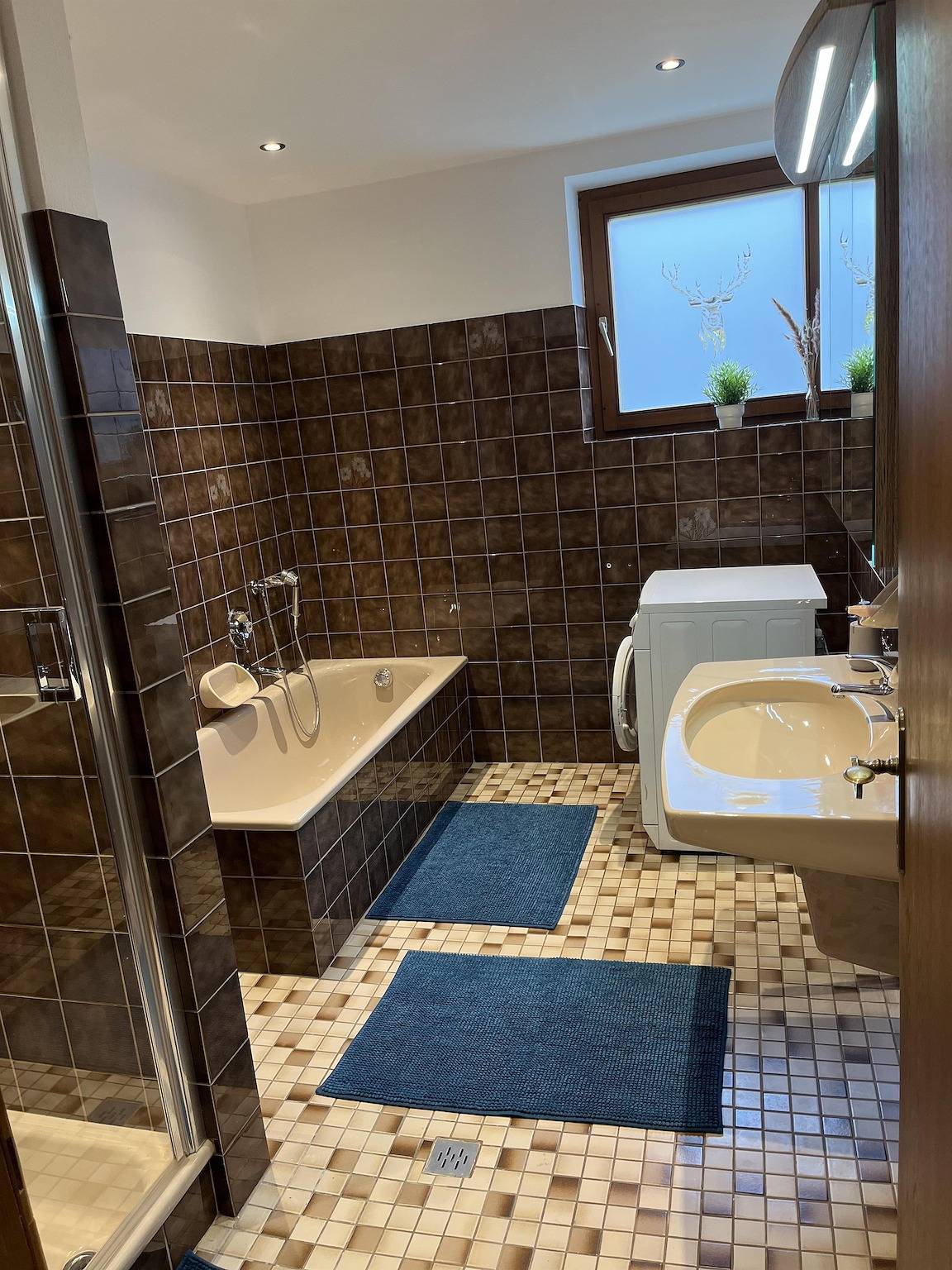 Vakantiehuis, douche of bad, 4 of meer slaapkamers in Söll, Kaisergebirge