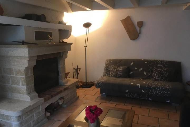 Chambre d’hôte pour 3 personnes, avec terrasse et sauna ainsi que jardin et jacuzzi dans Allier - 4