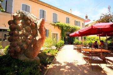 Hôtel pour 2 personnes, avec jardin ainsi que piscine et vue à Caunes-Minervois