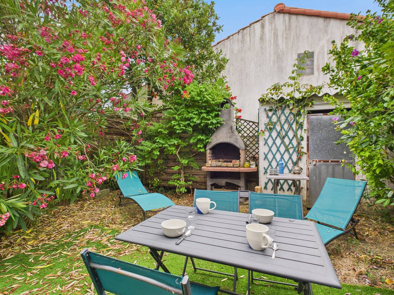 Apartamento entero, 200m de la plage, jardin, 2 adultes 2 enfants in Saint-Gilles-Croix-de-Vie, Valle del Loira