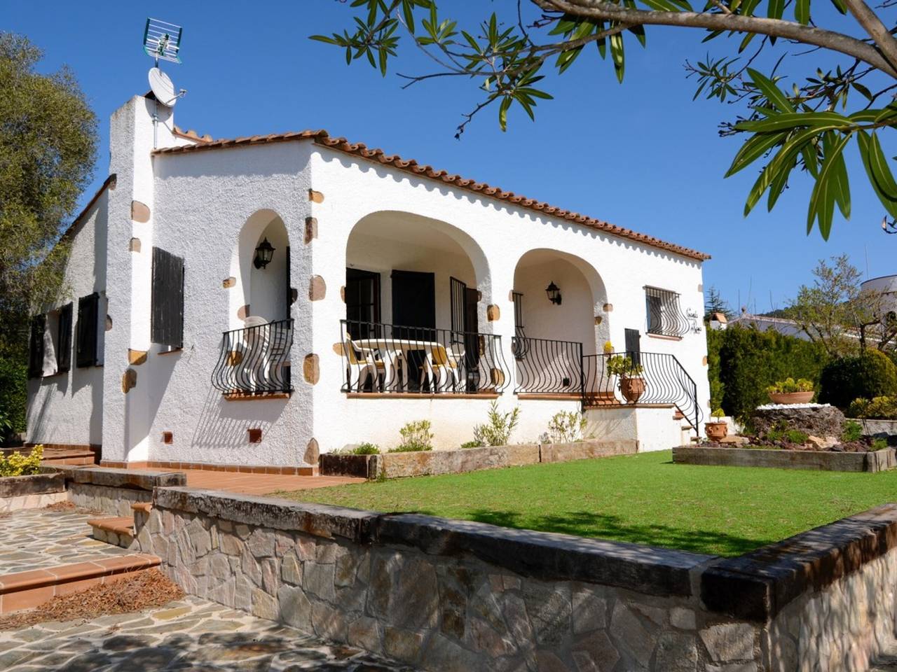 Villa encantadora, 4 habs., 7 pers., piscina privada, parking en L'Estartit in Torroella de Montgrí, Costa Brava