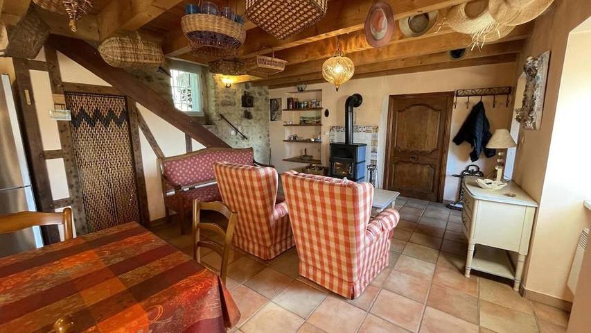 Location de vacances pour 8 personnes, avec jardin ainsi que vue et piscine à Veyras - 4