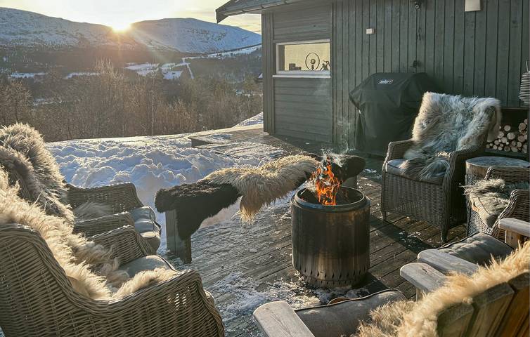 Ferienhaus für 10 Personen mit Terrasse in Bjorli, Lesja