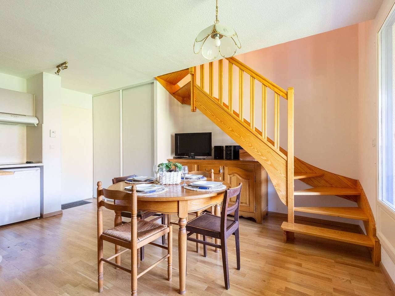 Appartement entier, Duplex 6 pers avec balcon et parking à Bourisp in Bourisp, Pyrénées