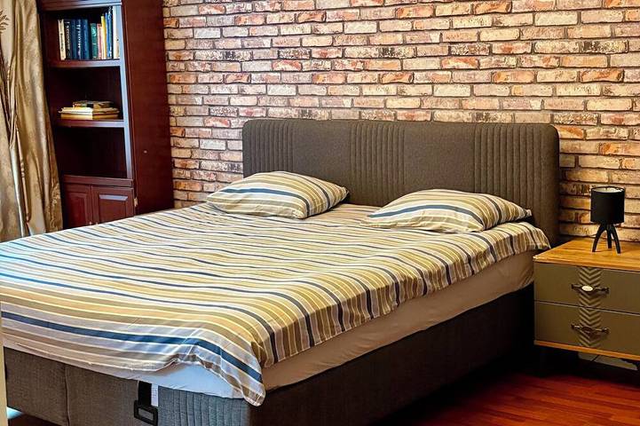 Ganze Wohnung, Spacious 4-bedroom apartment in central İstanbul close to metro line in Şişli, Istanbul