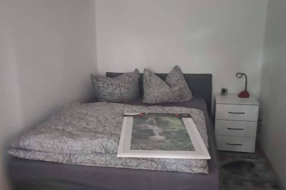 Ganze Wohnung, Komfortable Ferienwohnung mit Terrasse und Garten in der Uckermark in Potzlow, Oberuckersee