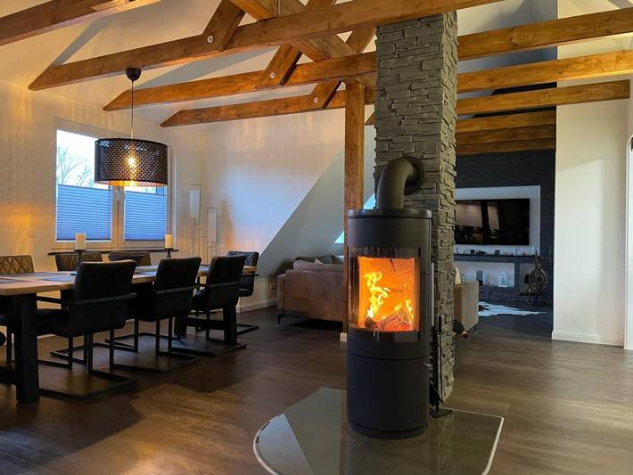 Ferienwohnung für 6 Personen, mit Balkon und Terrasse sowie Garten und Ausblick in Alt Schwerin