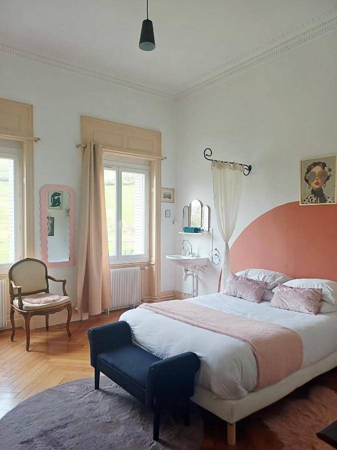 Location de vacances pour 2 personnes, avec jardin et terrasse à Bouilland