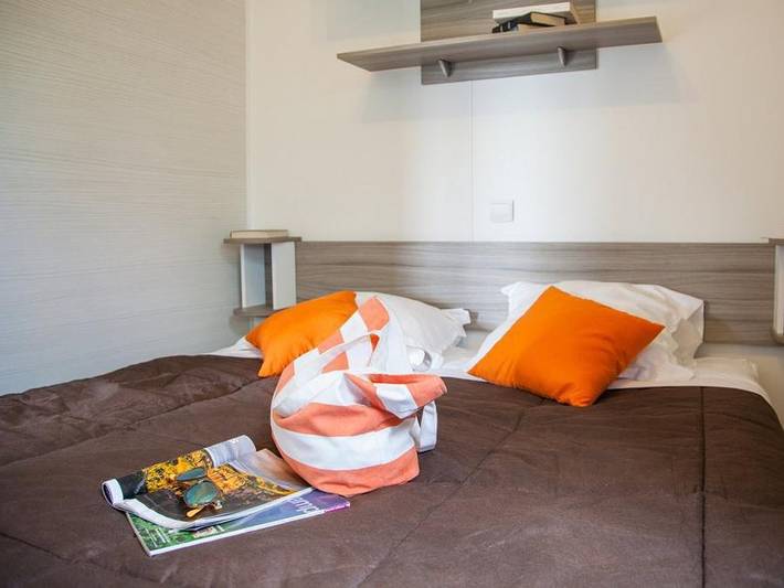 Camping pour 6 personnes, avec bassin pour enfant ainsi que piscine et sauna dans le Lot-et-Garonne - 3