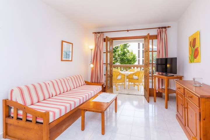 Ferienwohnung für 4 Personen, mit Kinderpool und Balkon in Canyamel - 4