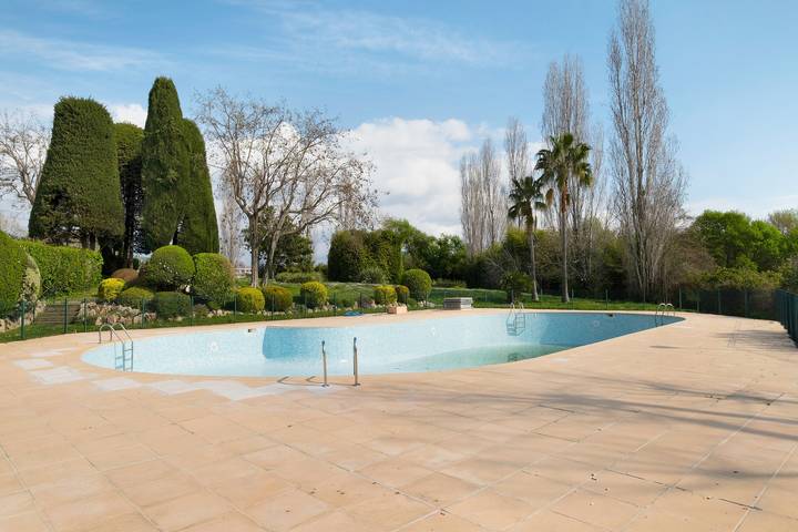 Estudio para 3 personas, con jardín - 1