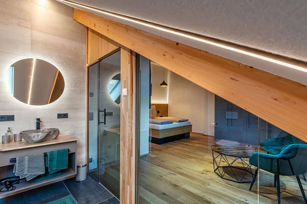 Ganze Wohnung, Schöne Wohnung für 4 Leute mit Whirlpool, W-Lan, Tv und Innenhof in Kleinsölk, Tauern