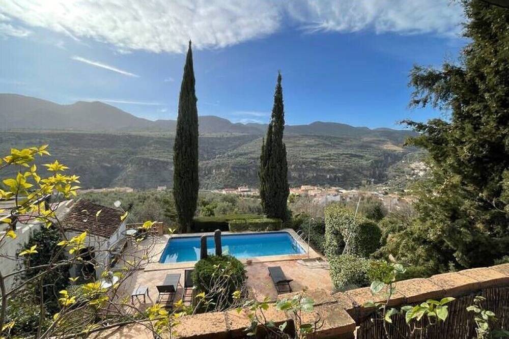 Apartamento entero, El Pino Retreat Apartment in Albuñuelas, Provincia de Granada