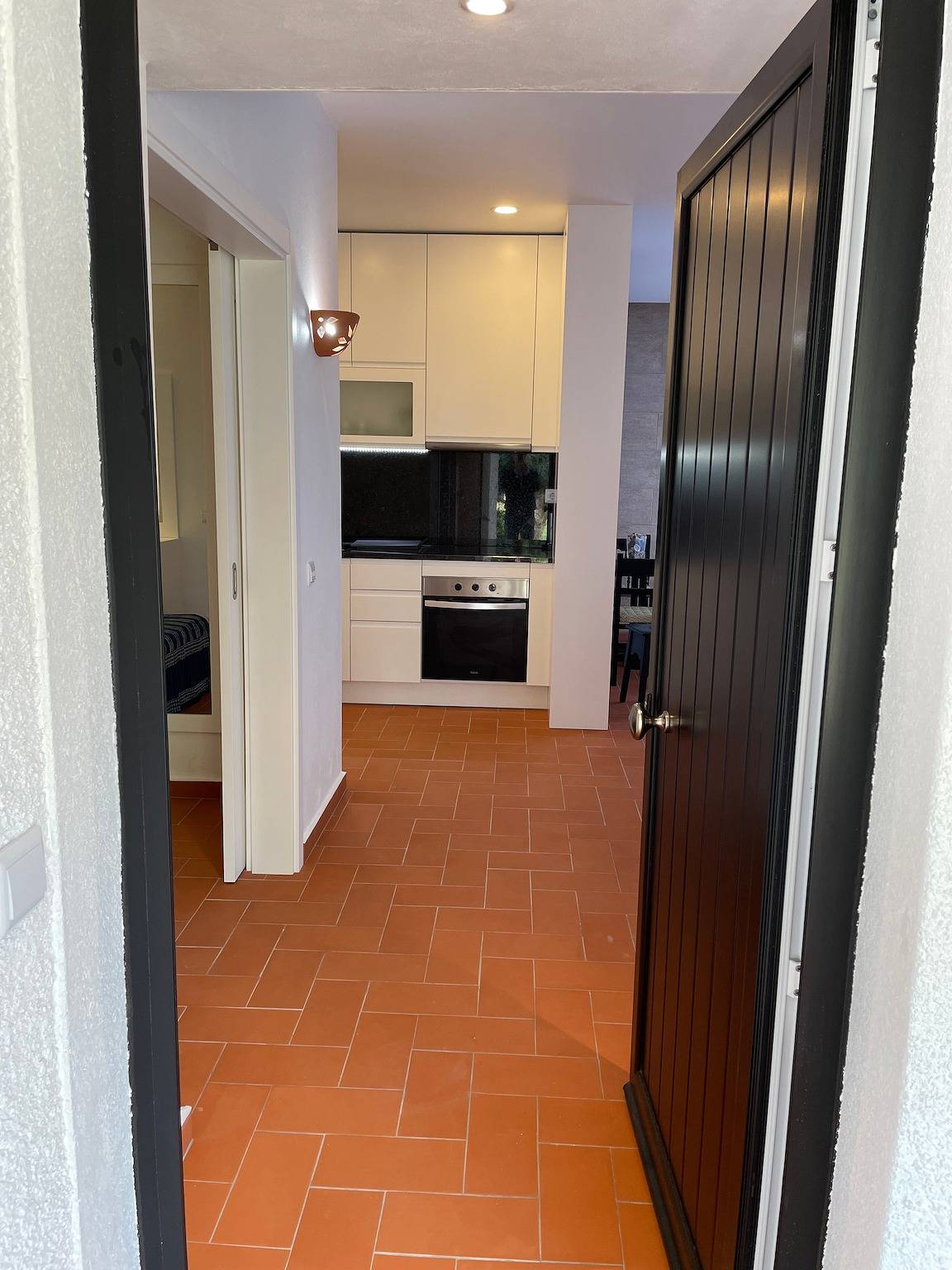 Ferienwohnung 'Apartamento Nascimento' mit Pool, Terrasse & Klimaanlage in Tavira, Santa Luzia (Tavira)
