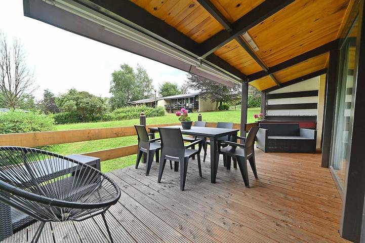 Ferienhaus für 6 Personen, mit Balkon/Terrasse und Terrasse - 1