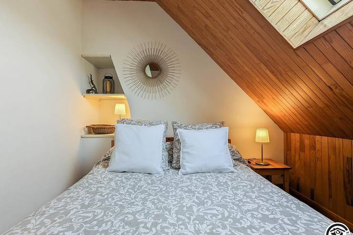 Location de vacances pour 6 personnes, avec jardin à Oô - 2