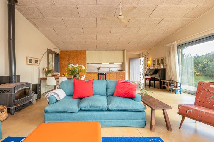 Casa "La Casita Del Bosque" con terraza privada, jardín privado y Wi-Fi in Vilopriu, Baix Empordà