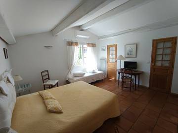 B&b for 2 People in Saint-Marc-Jaumegarde, Aix-en-Provence region, Photo 1