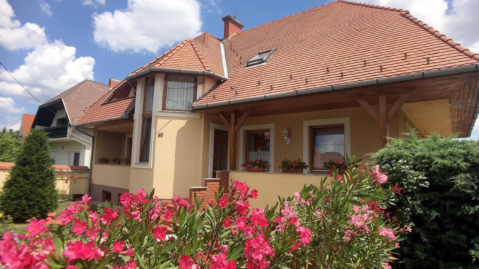 Ganze Ferienwohnung, Apartment im Obergeschoss mit Südlage und Balkon in Heviz, Keszthely und Umgebung
