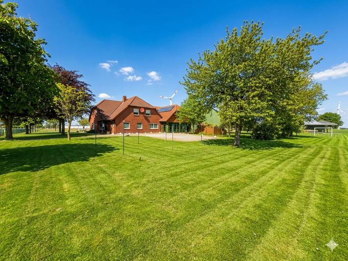 Bauernhof für 2 Personen, mit Terrasse und Garten in Friedrichskoog