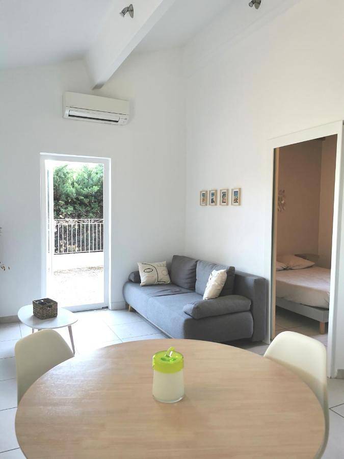 Appartement de vacances pour 2 personnes, avec terrasse et jardin, animaux acceptés