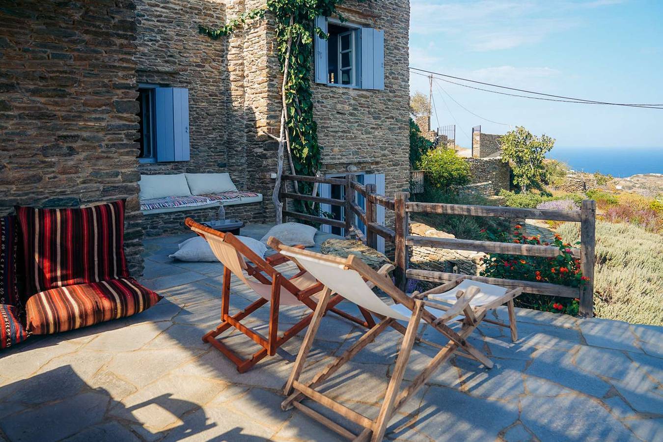 #Hh08 Scenic stone house in Exambela in Cícladas