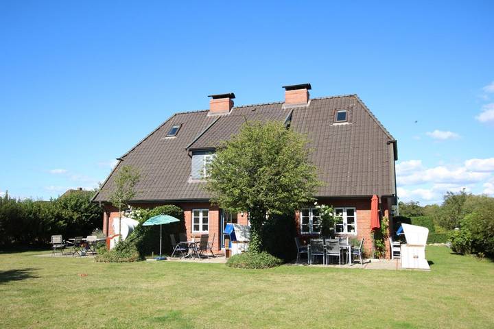 Ferienhaus für 4 Personen, mit Terrasse und Garten sowie Sauna in Nordfriesische Inseln (Schleswig-Holstein) (Schleswig-Holstein), Wrixum